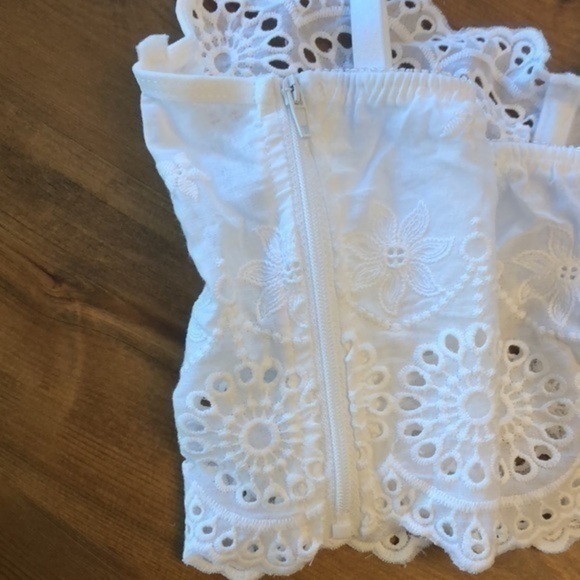 White boho style bralette eyelet cutouts NEW - Picture 5 of 6
